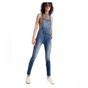 Madewell skinny denim overalls size small